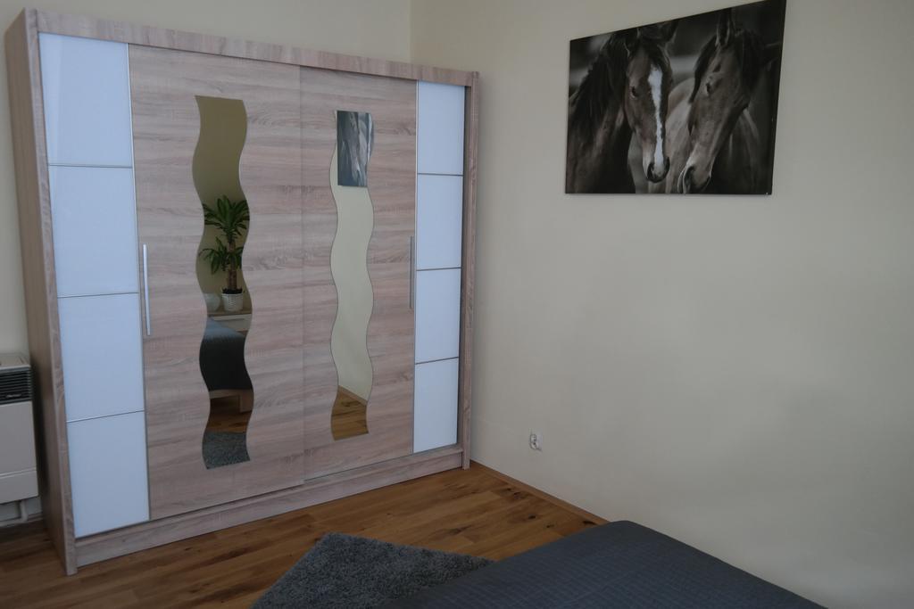 Apartamenty Marco - Stare Miasto - Super Wi Fi Краков Экстерьер фото